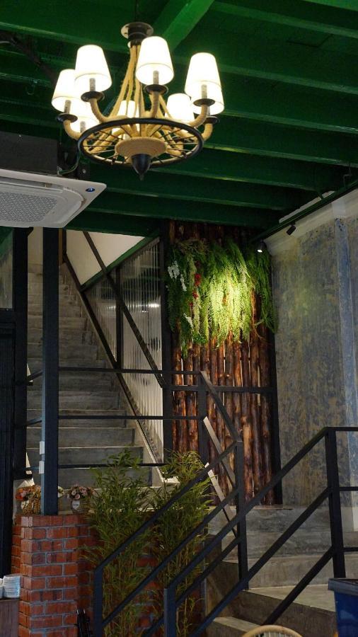 Dosomething Guest House 2 イポー エクステリア 写真